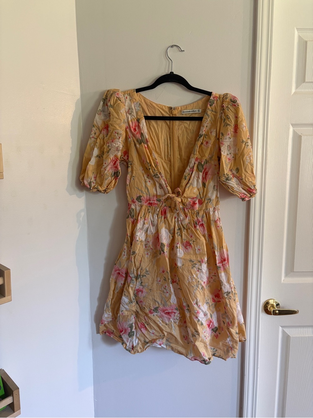 Abercrombie & Fitch Mustard Floral Tie-Waist Puff Sleeve Dress